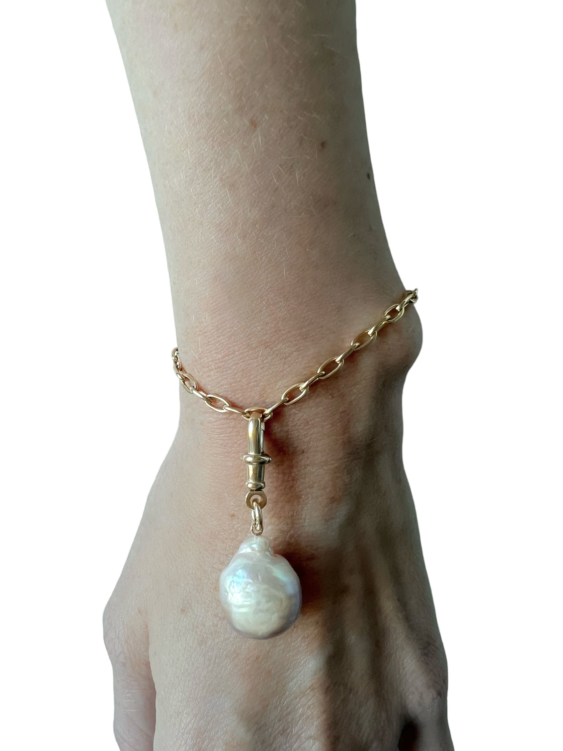 The Pearl Charm